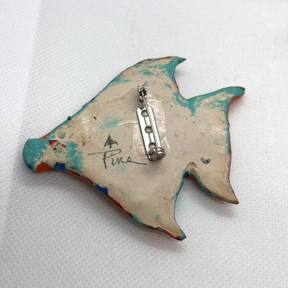 Vintage Pine Lot of 3 Handcrafted Plaster Animal‎ Pin Brooch Fish Wolf 90s Style - Picture 4 of 9